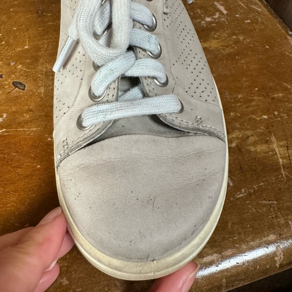 Ecco Taupe Leather Sneaker - size 5/6 - Picture 7 of 10